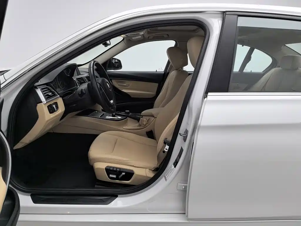 BMW 3 Series — миниатюра 10