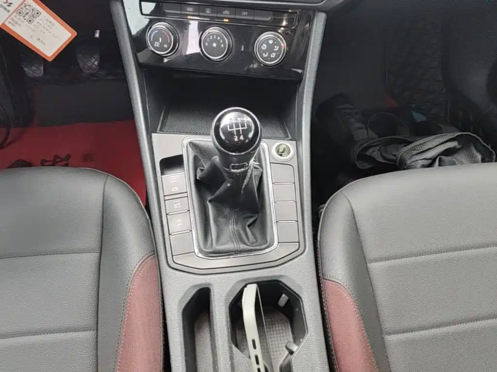 Volkswagen Bora — миниатюра 14