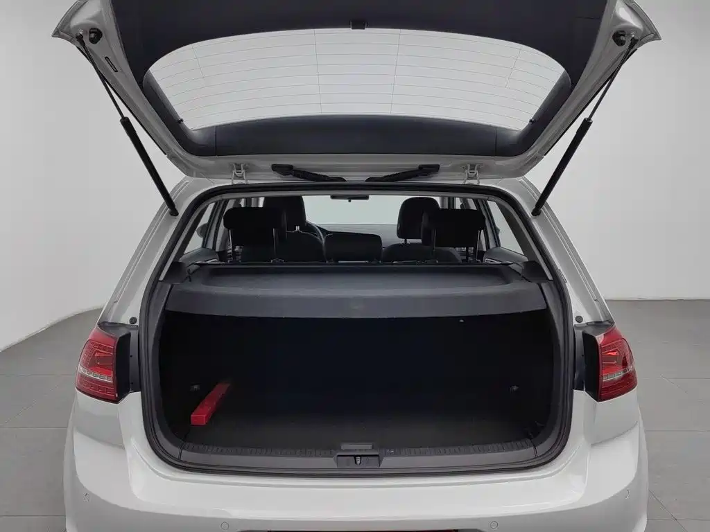 Volkswagen Golf — миниатюра 16