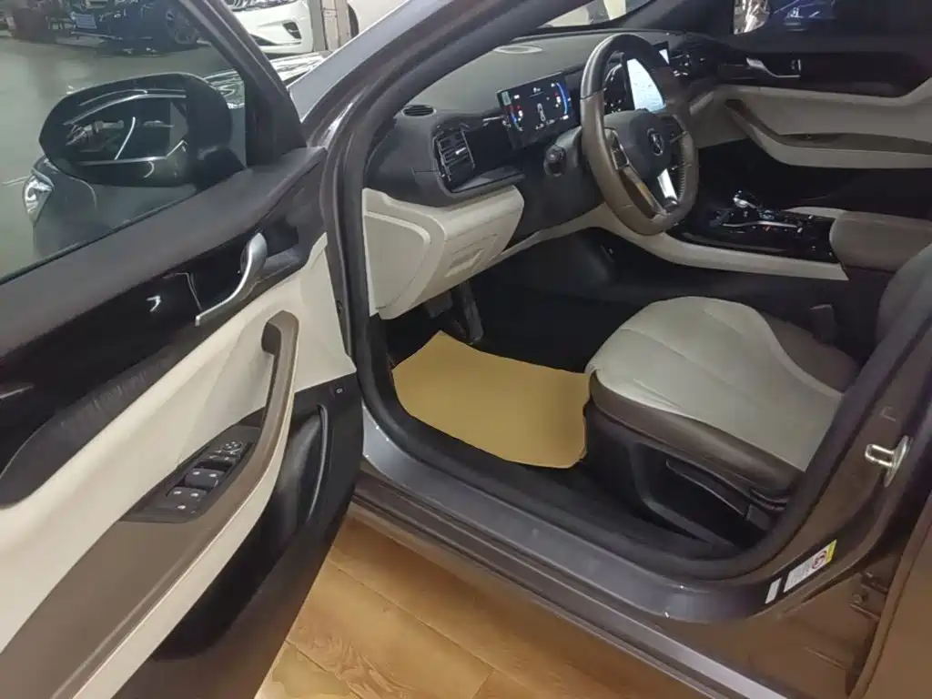 BYD Qin PLUS — миниатюра 16