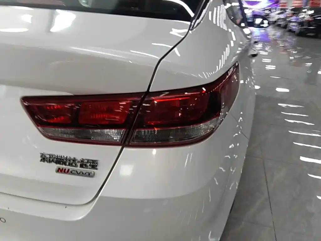 Kia K5 — миниатюра 8