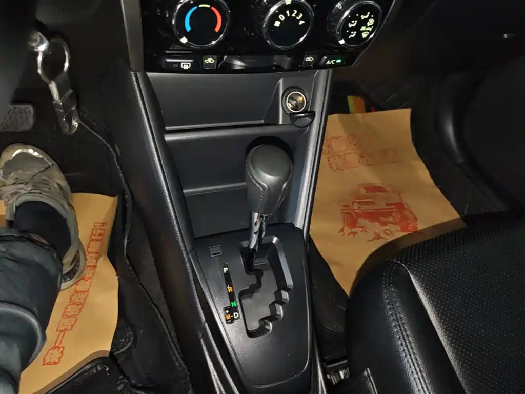 Toyota Yaris L — миниатюра 14