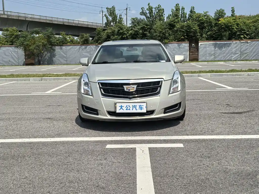 Cadillac XTS — миниатюра 2