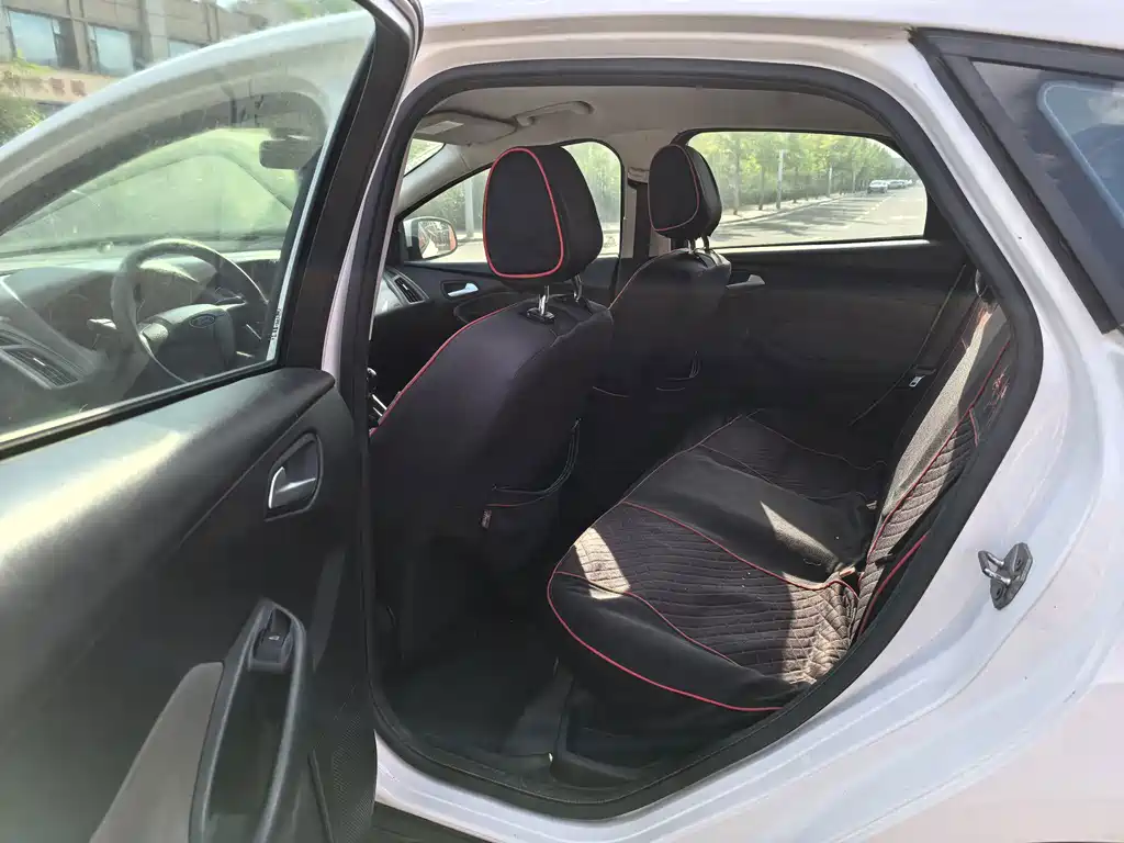 Ford Focus — миниатюра 3