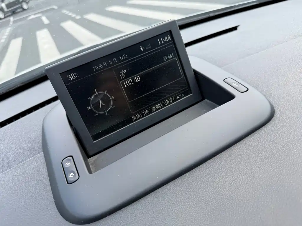Peugeot 3008 — миниатюра 10