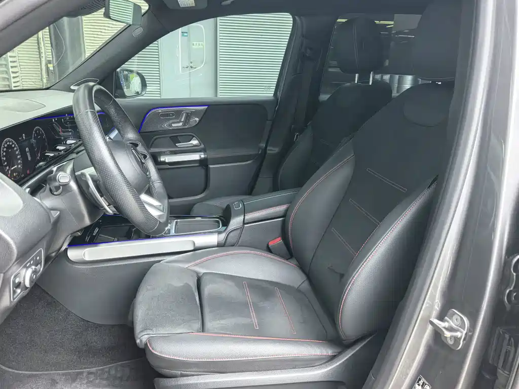 Mercedes-Benz GLB AMG — миниатюра 14
