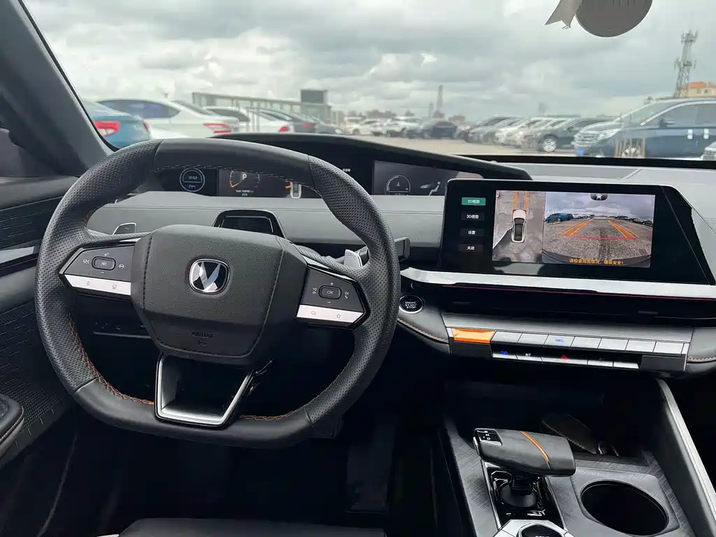 Changan UNI-V — миниатюра 6