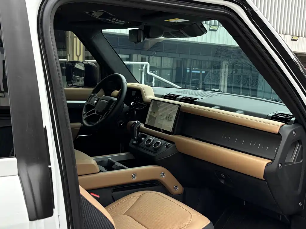 Land Rover Defender — миниатюра 14
