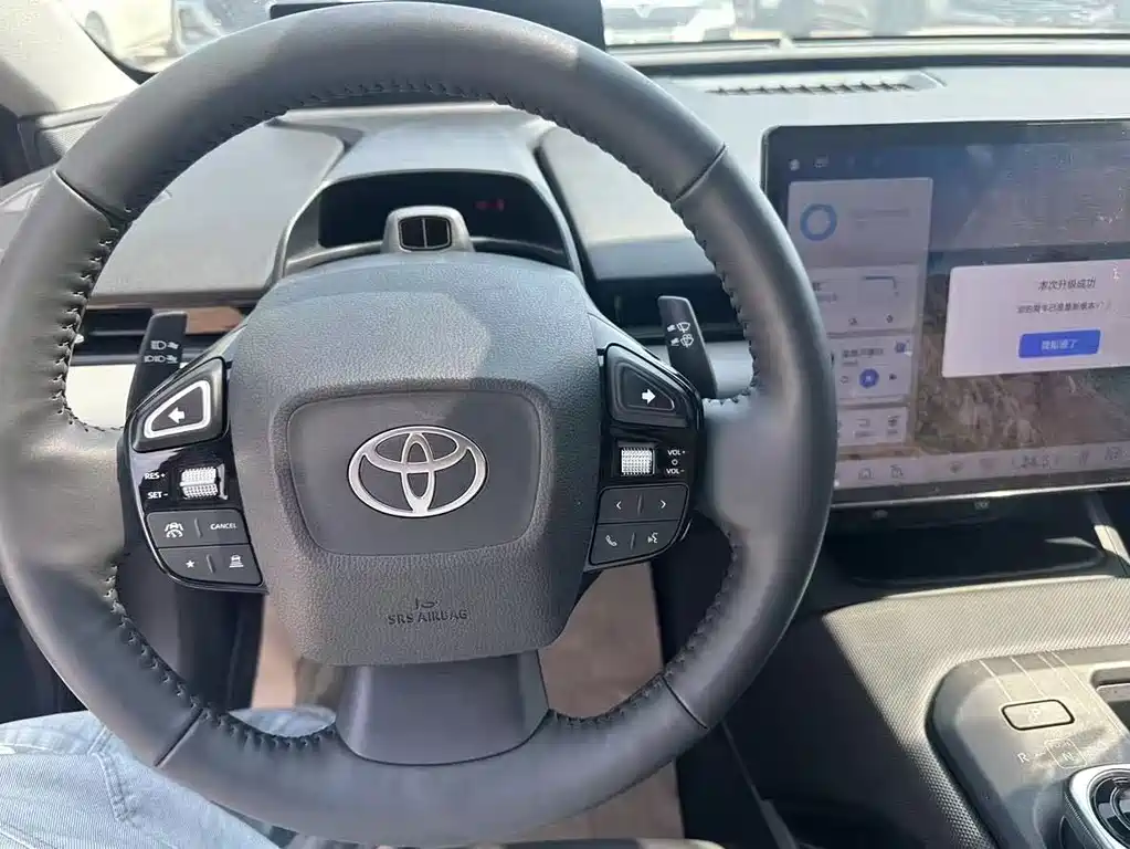 Toyota bZ5 — миниатюра 4