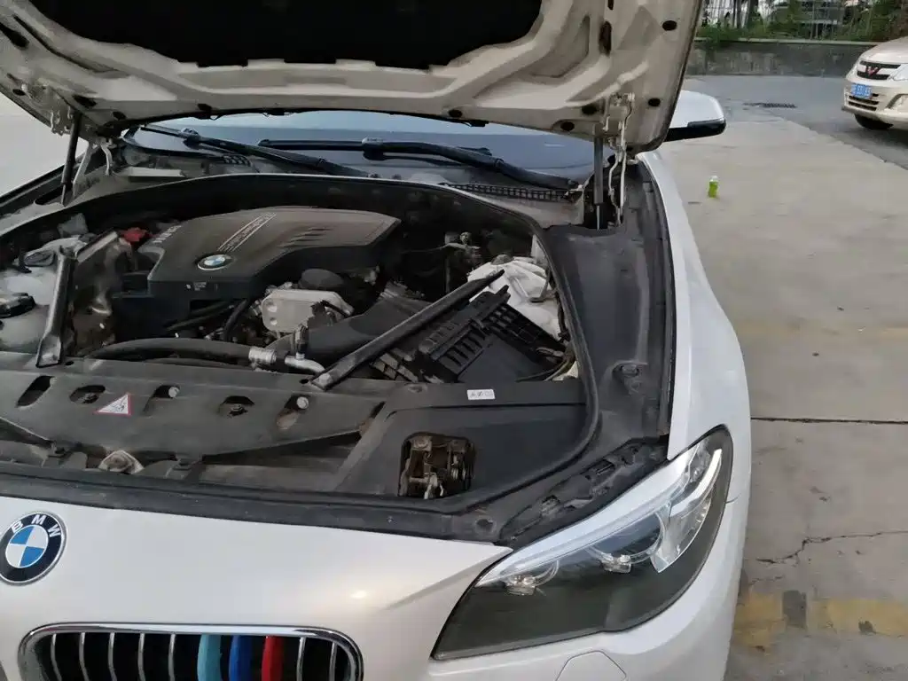 BMW 5 Series — миниатюра 20