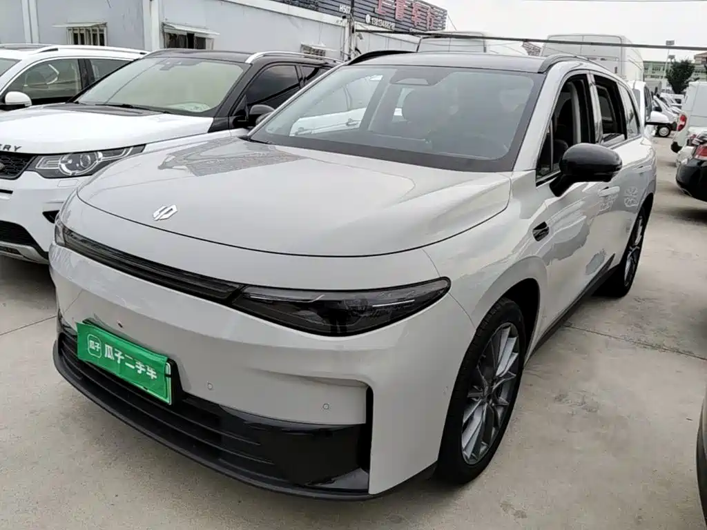 Leapmotor Leapmotor C10 — миниатюра 2