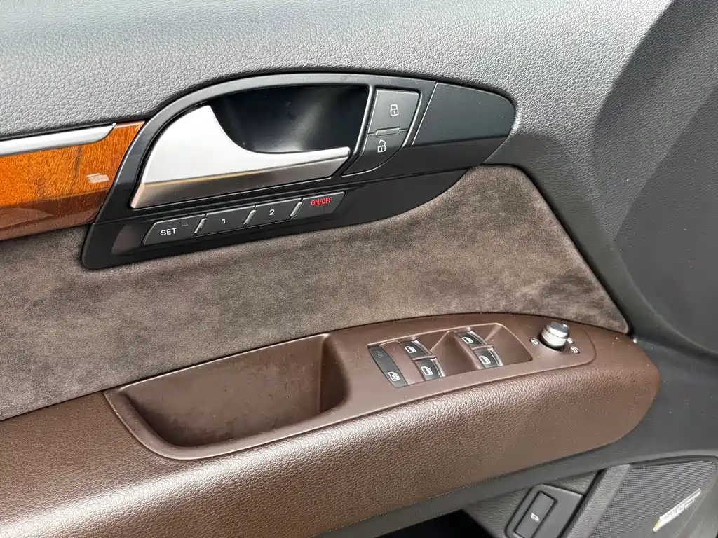 Audi Q7 — миниатюра 10