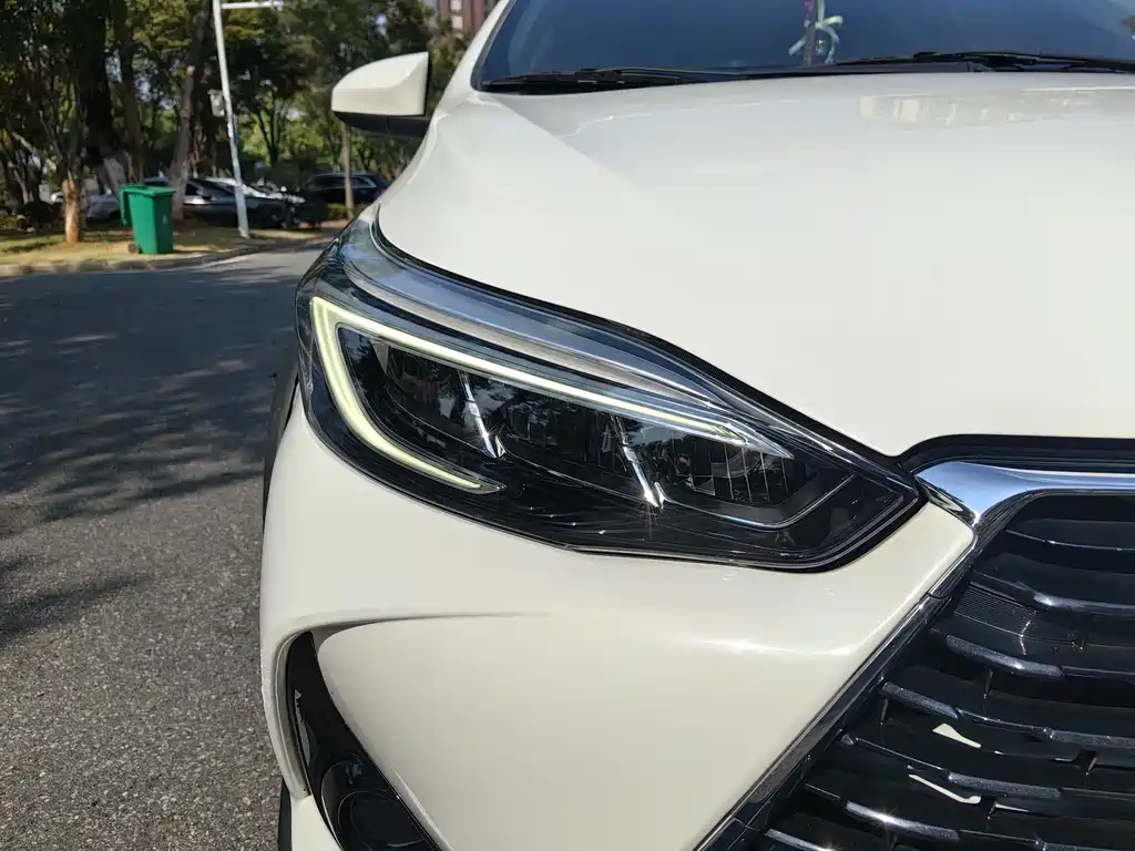 Toyota Yaris L — миниатюра 15