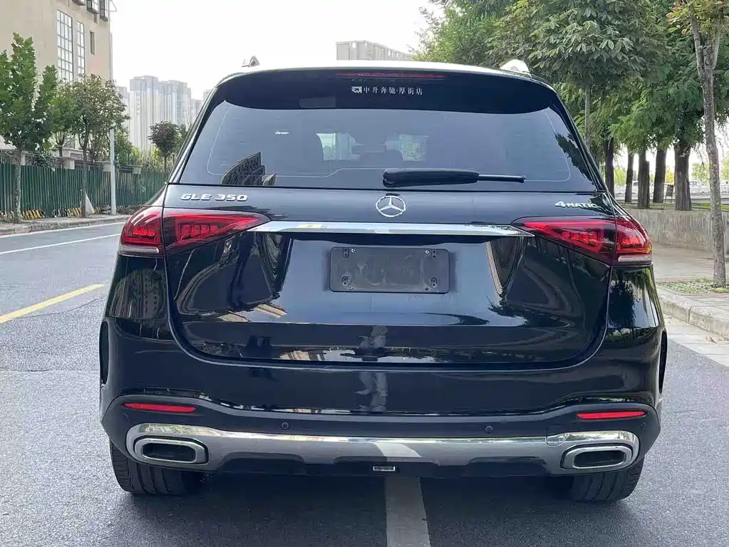 Mercedes-Benz GLE (Import) — миниатюра 8