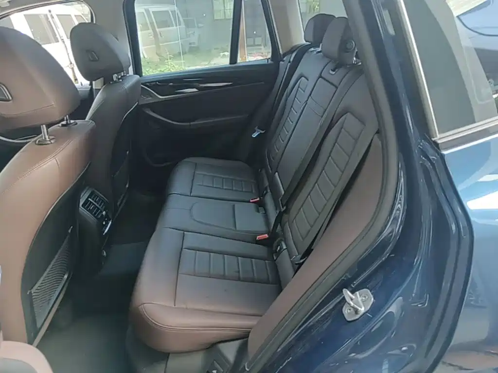 BMW X3 — миниатюра 17