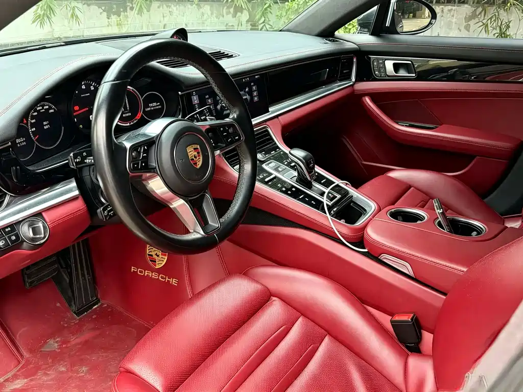 Porsche Panamera — миниатюра 2