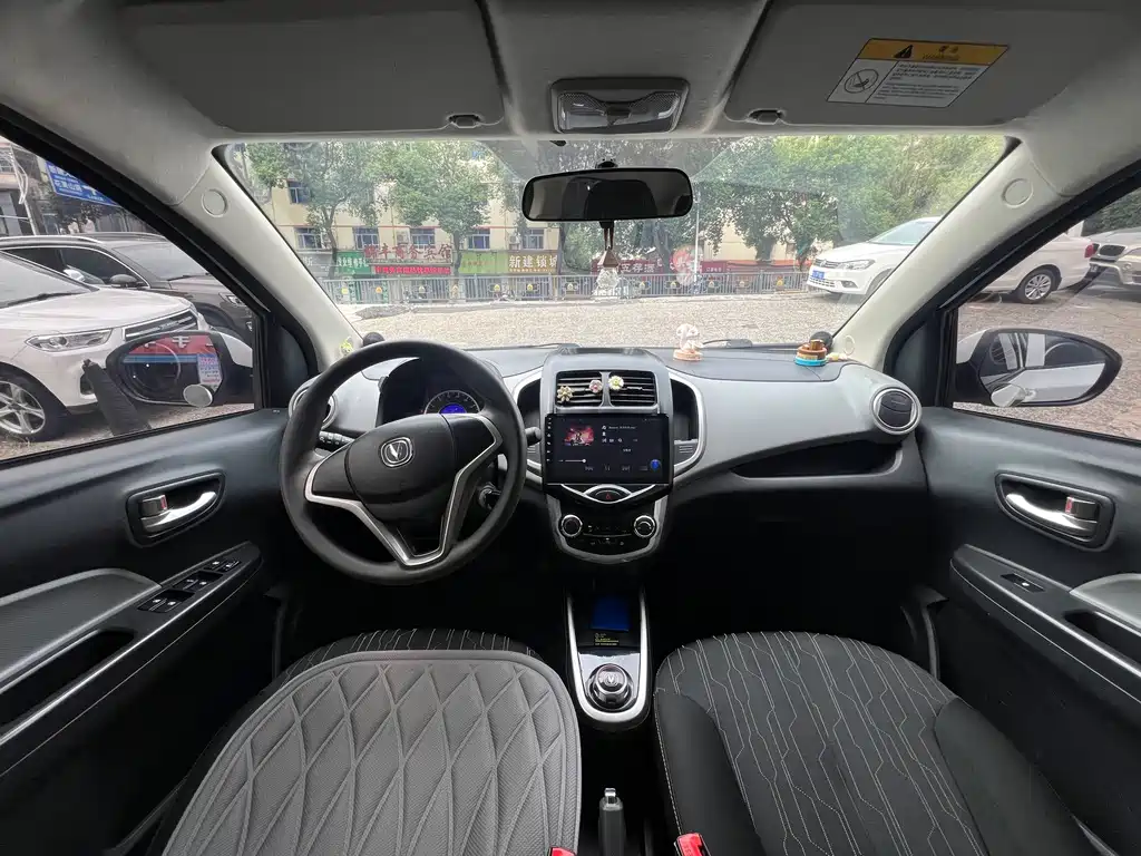 Changan Benben E-Star — миниатюра 8