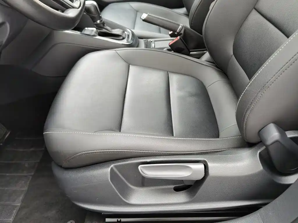 Volkswagen Sagitar — миниатюра 20