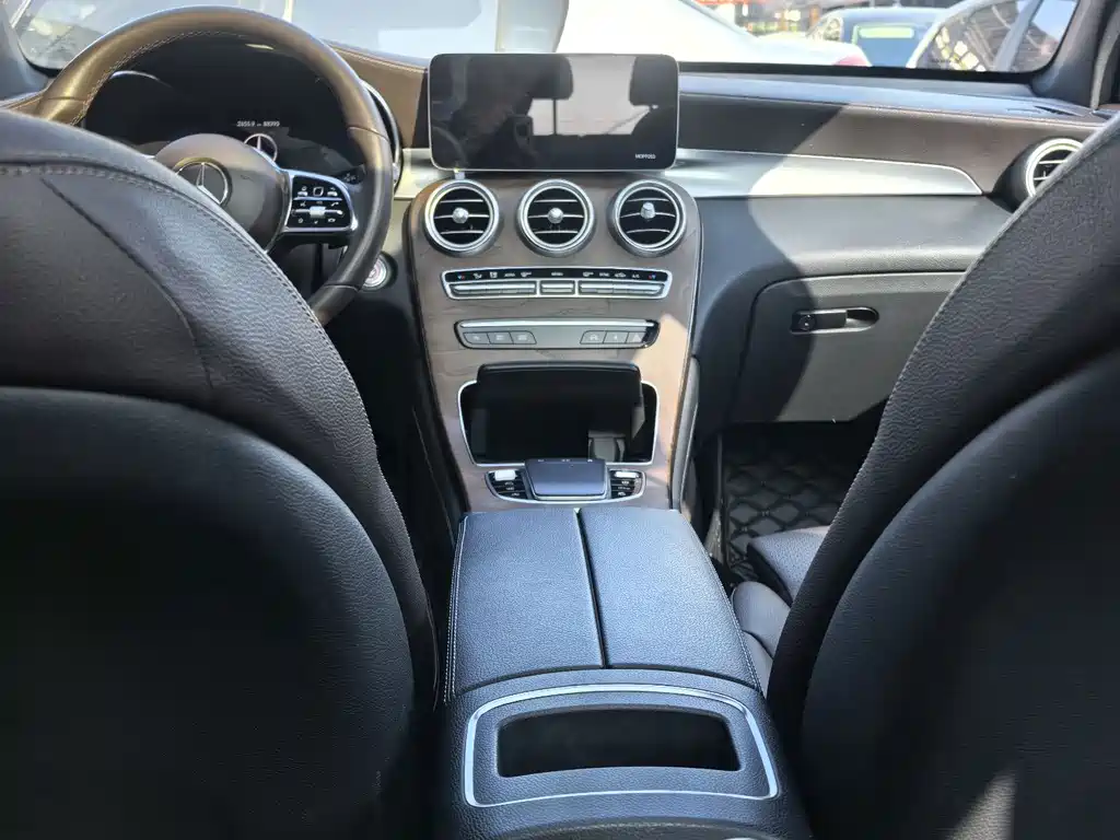 Mercedes-Benz GLC — миниатюра 13
