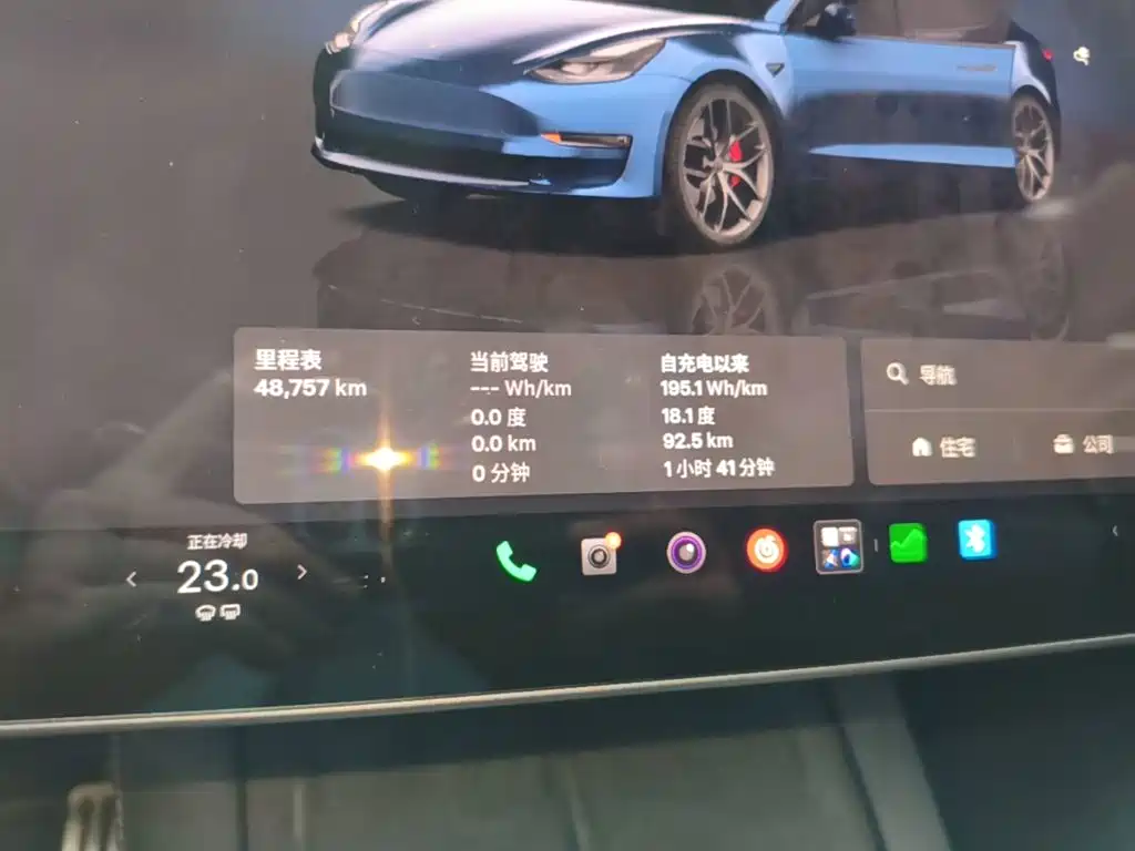 Tesla Model 3 — миниатюра 12