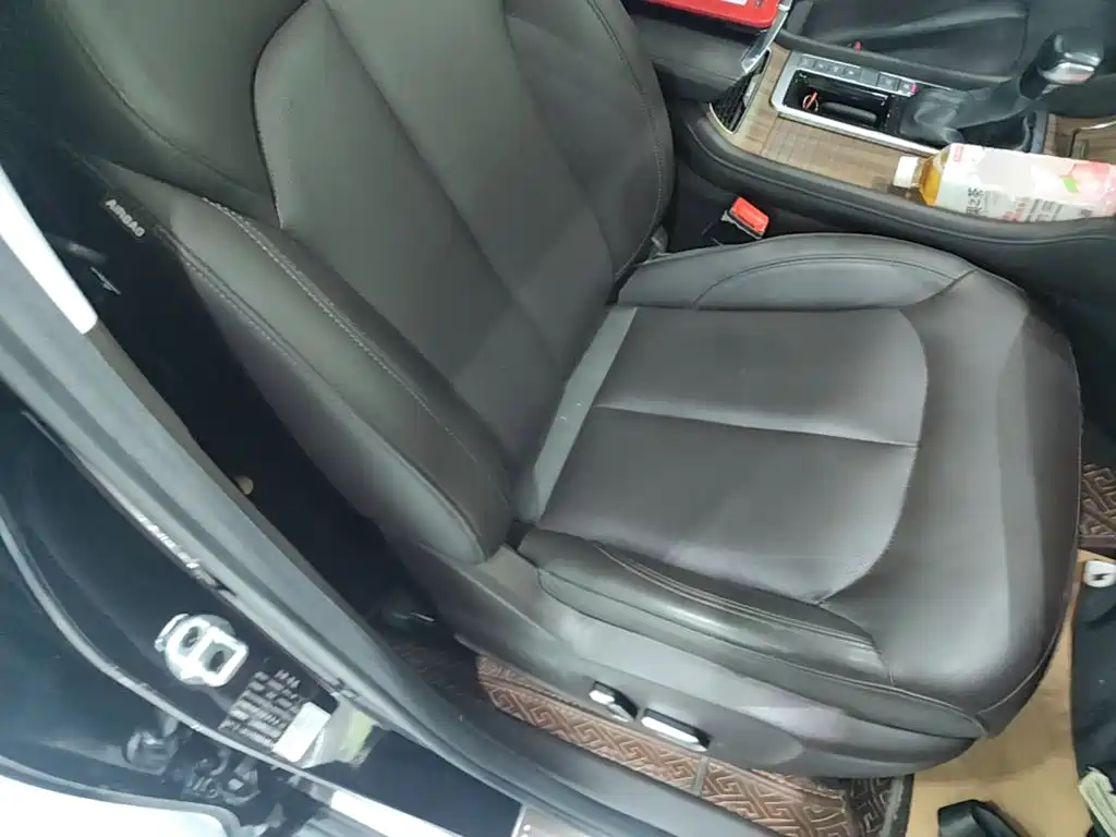 Roewe RX8 — миниатюра 25