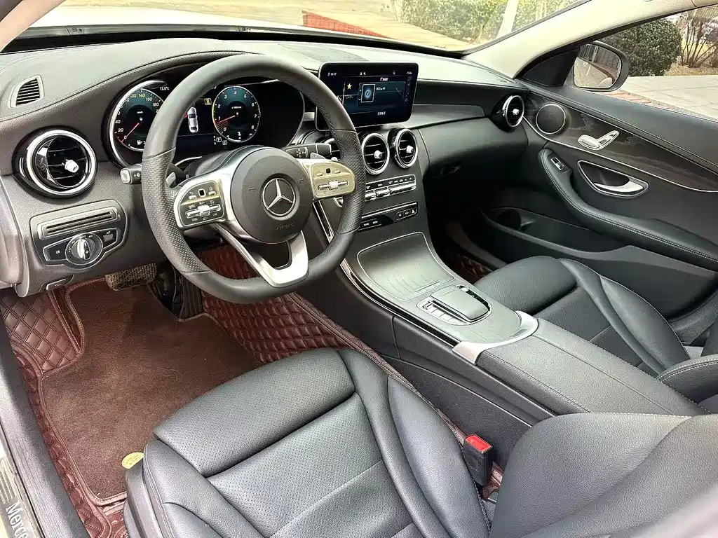 Mercedes-Benz C-Class — миниатюра 4