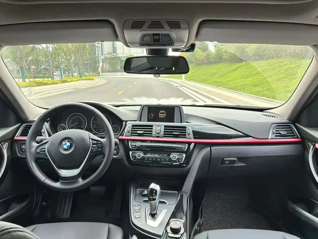 BMW 3 Series — миниатюра 6