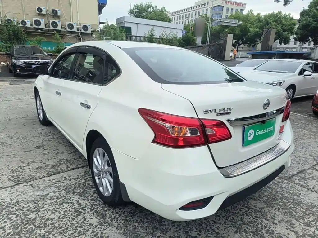 Nissan Sylphy — миниатюра 5
