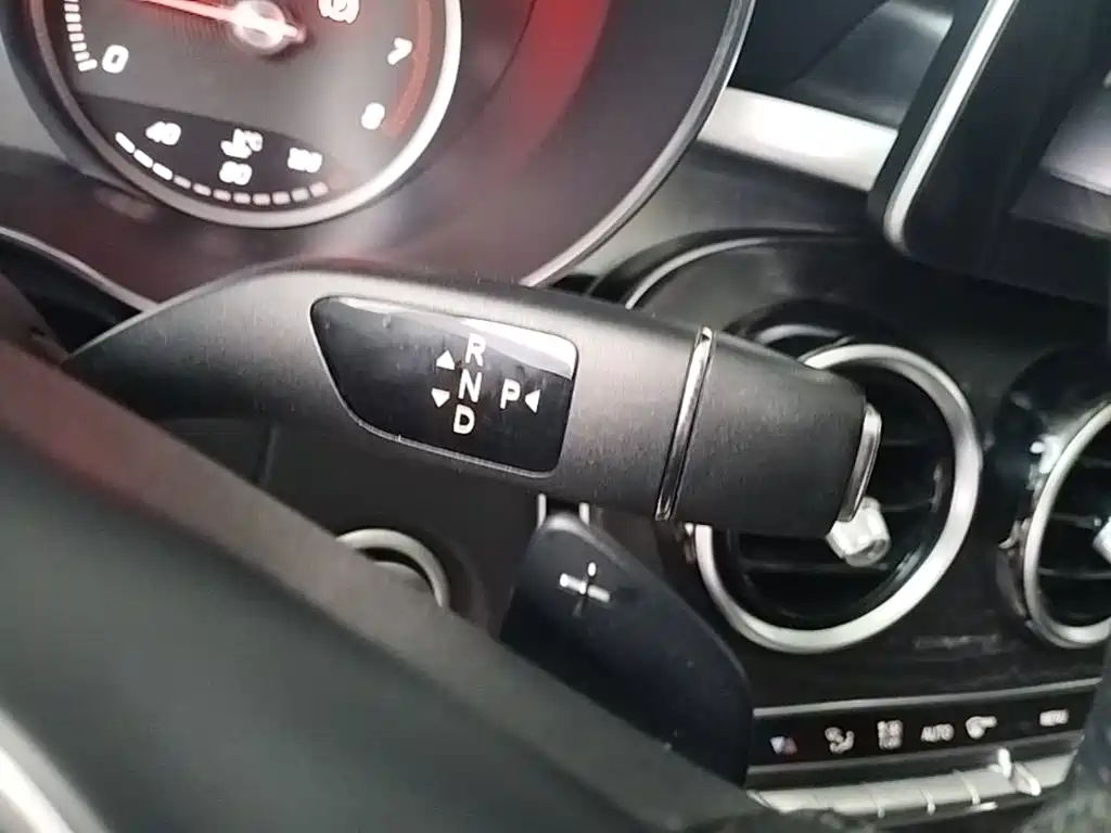 Mercedes-Benz C-Class — миниатюра 14