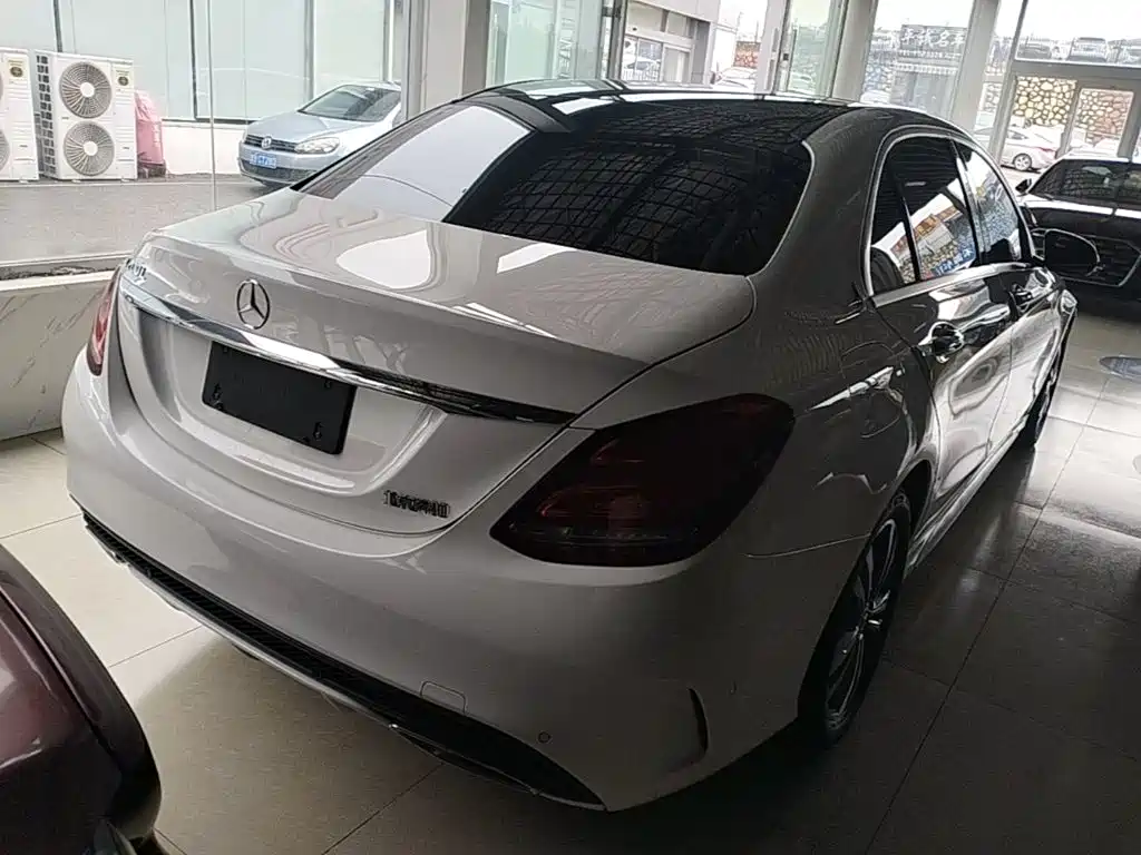 Mercedes-Benz C-Class — миниатюра 7