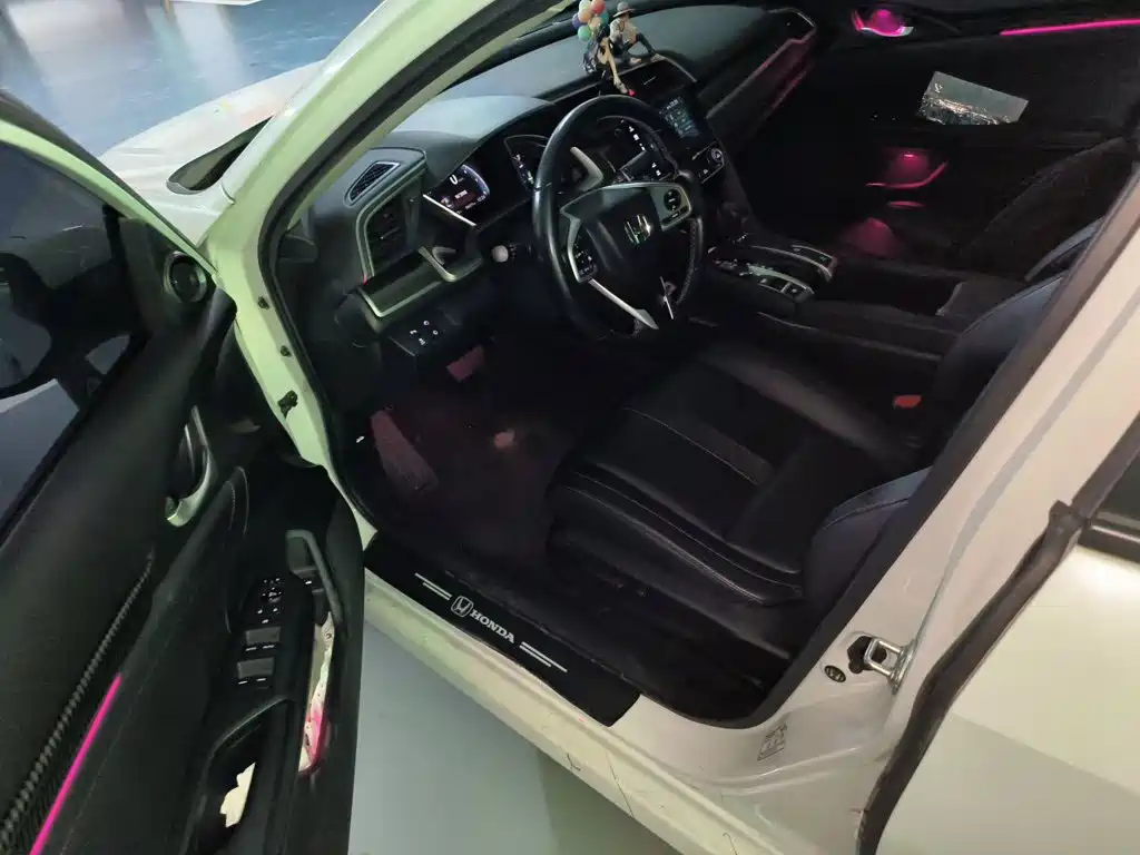 Honda Civic — миниатюра 14