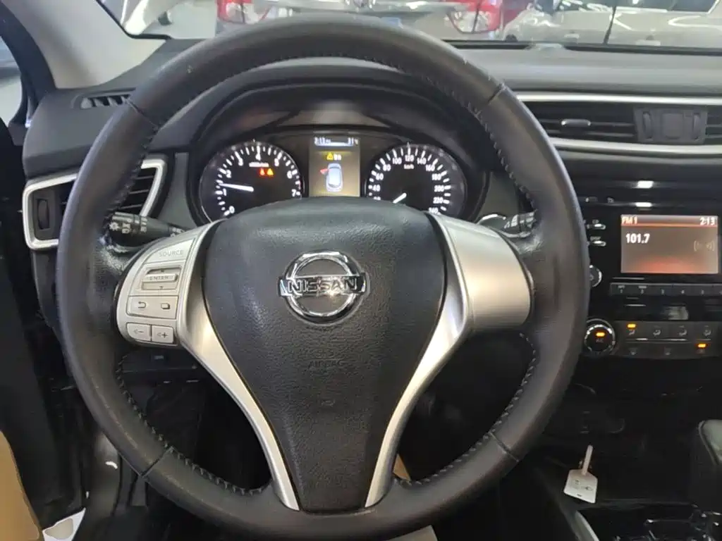 Nissan Qashqai — миниатюра 11