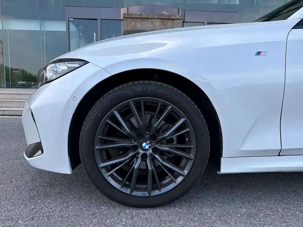 BMW 3 Series — миниатюра 6