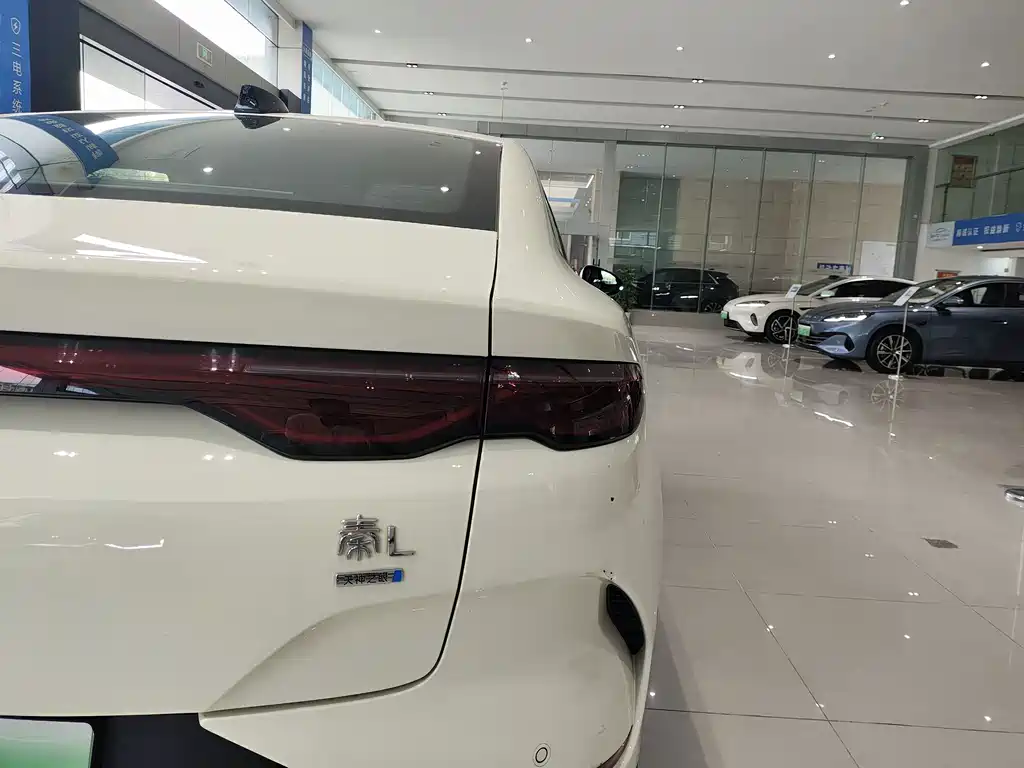 BYD Qin L — миниатюра 14