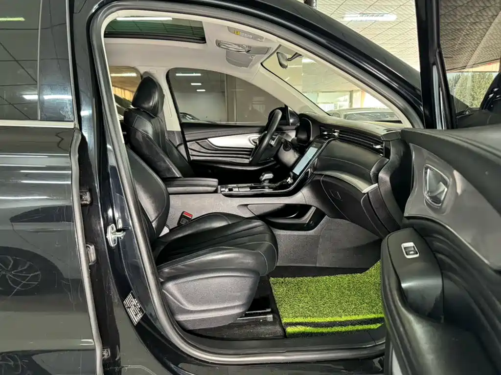 Roewe RX5 MAX — миниатюра 18