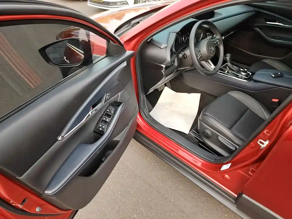 Mazda CX-30 — миниатюра 16