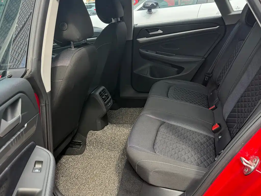 Volkswagen Lamando — миниатюра 10