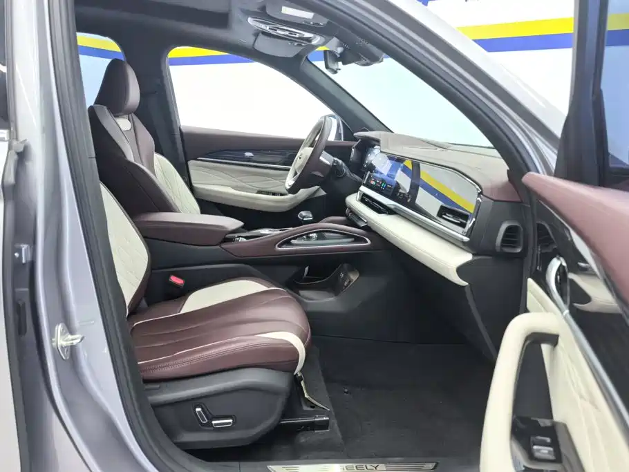 Geely Xingyue L — миниатюра 8