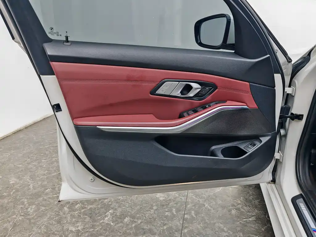 BMW 3 Series — миниатюра 19