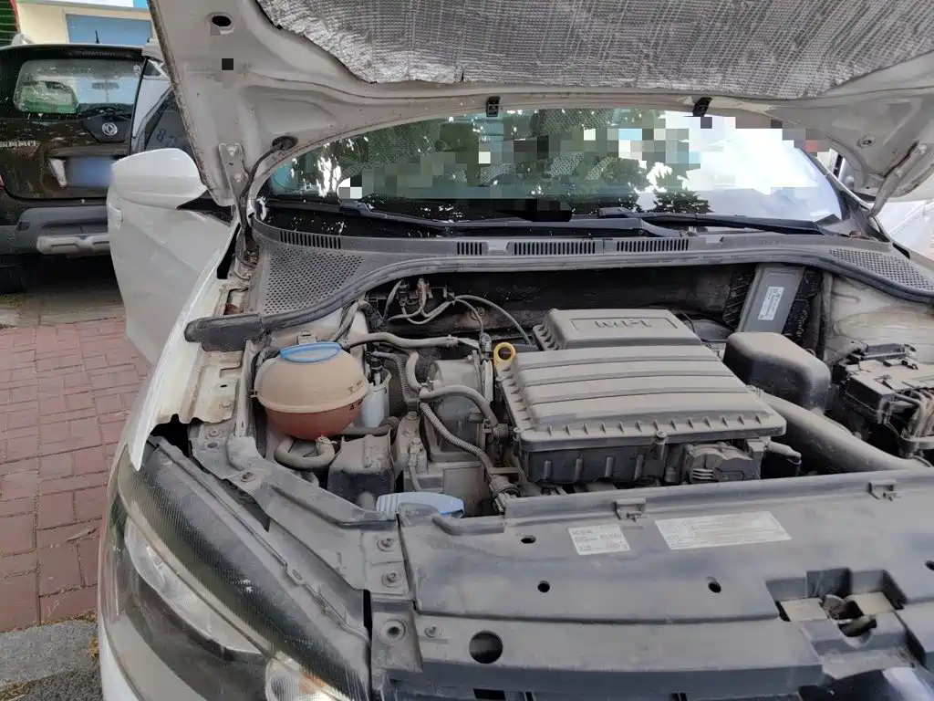Volkswagen Jetta — миниатюра 21