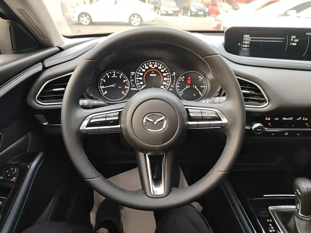 Mazda CX-30 — миниатюра 11