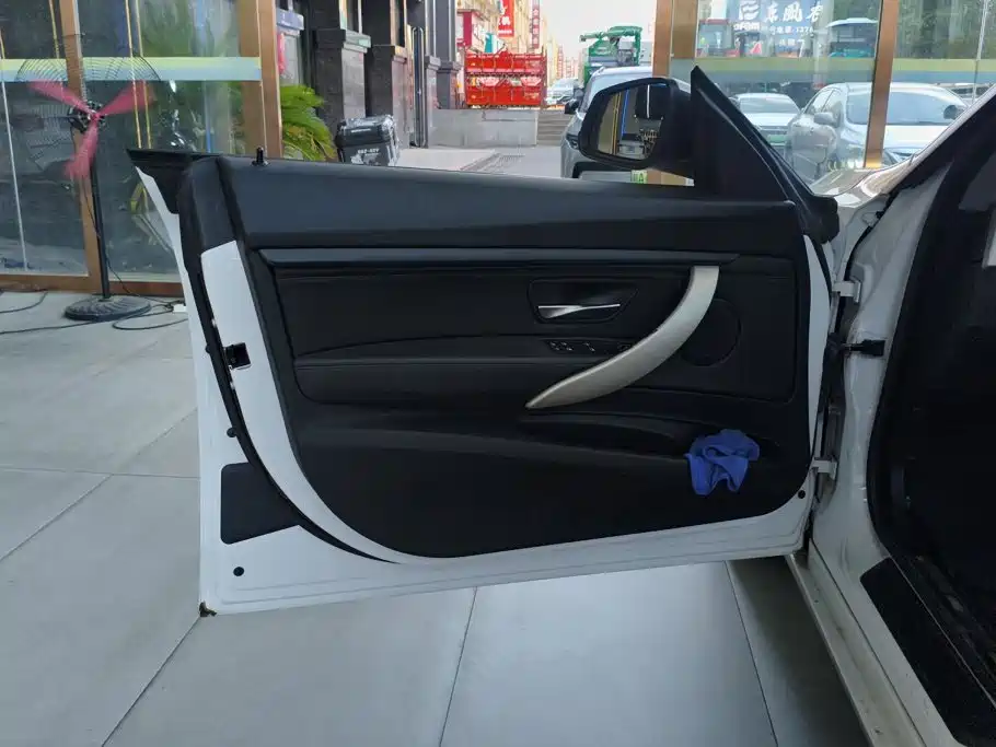 BMW 3 Series GT — миниатюра 7