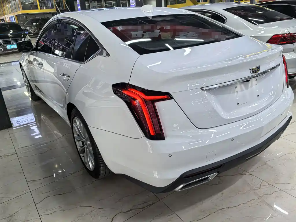 Cadillac CT5 — миниатюра 4
