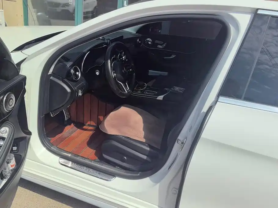 Mercedes-Benz C-Class — миниатюра 9