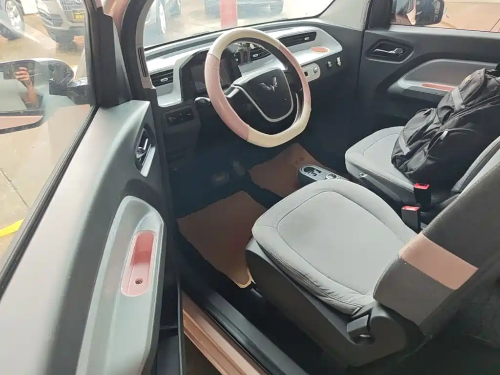 Wuling MINIEV — миниатюра 16