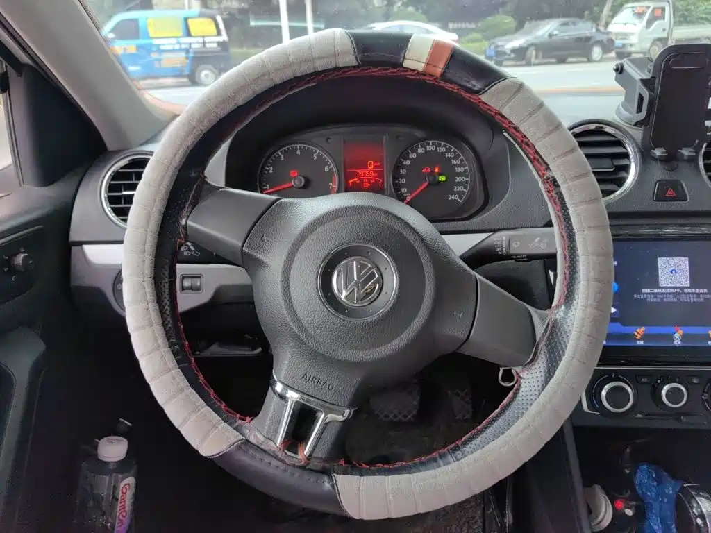Volkswagen Jetta — миниатюра 3