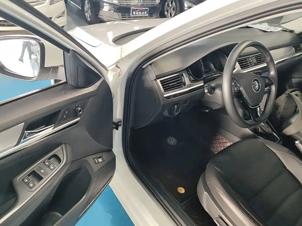 Volkswagen Bora — миниатюра 16