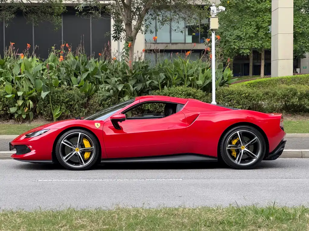 Ferrari 296 — миниатюра 8