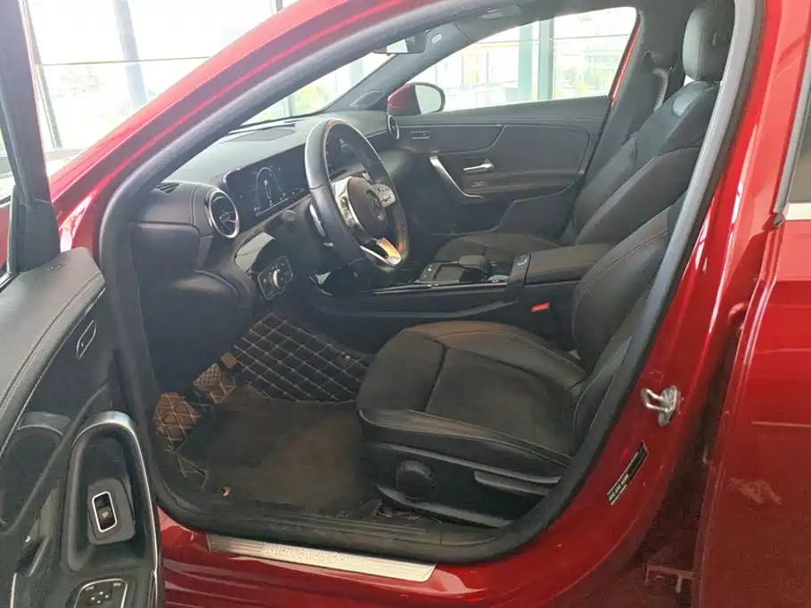 Mercedes-Benz A-Class — миниатюра 9