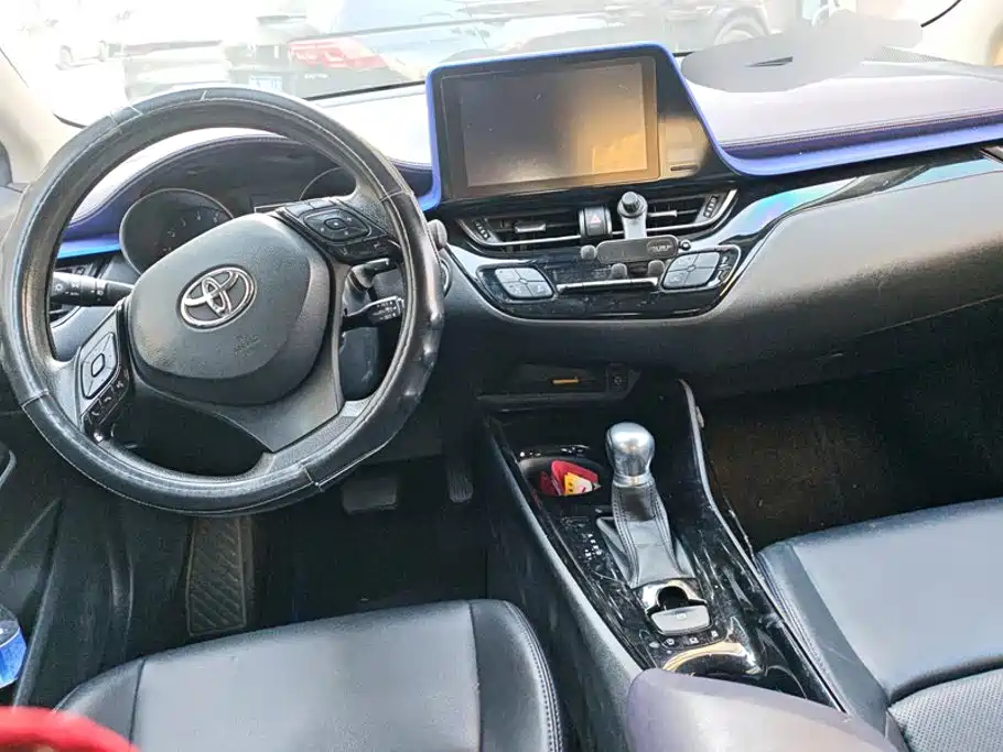 Toyota C-HR — миниатюра 12